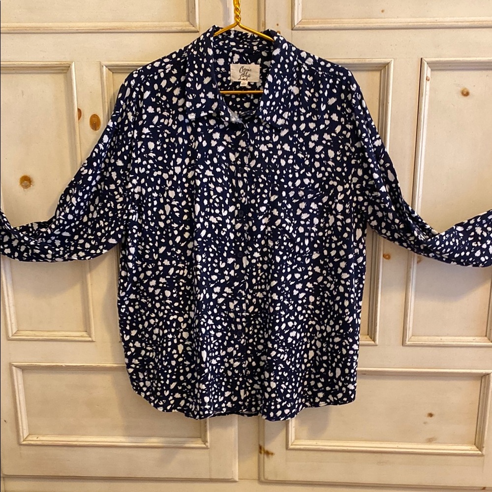Cosmic Blue Love by Stitch Fix Button Down Shirt Navy and White Cuffed Sleeves